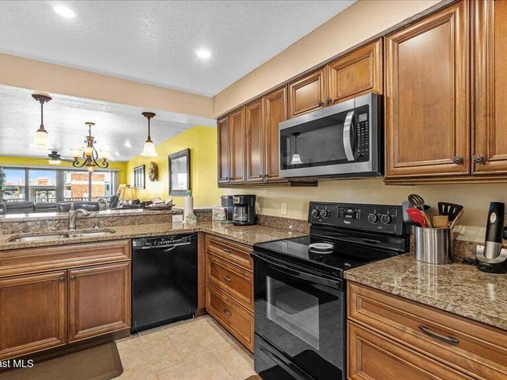 1050 N Atlantic Avenue, Cocoa Beach, FL 32931