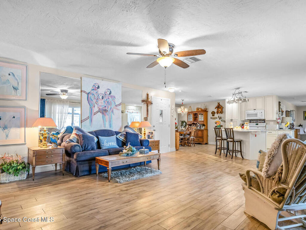 125 Florida Boulevard, Merritt Island, FL 32953
