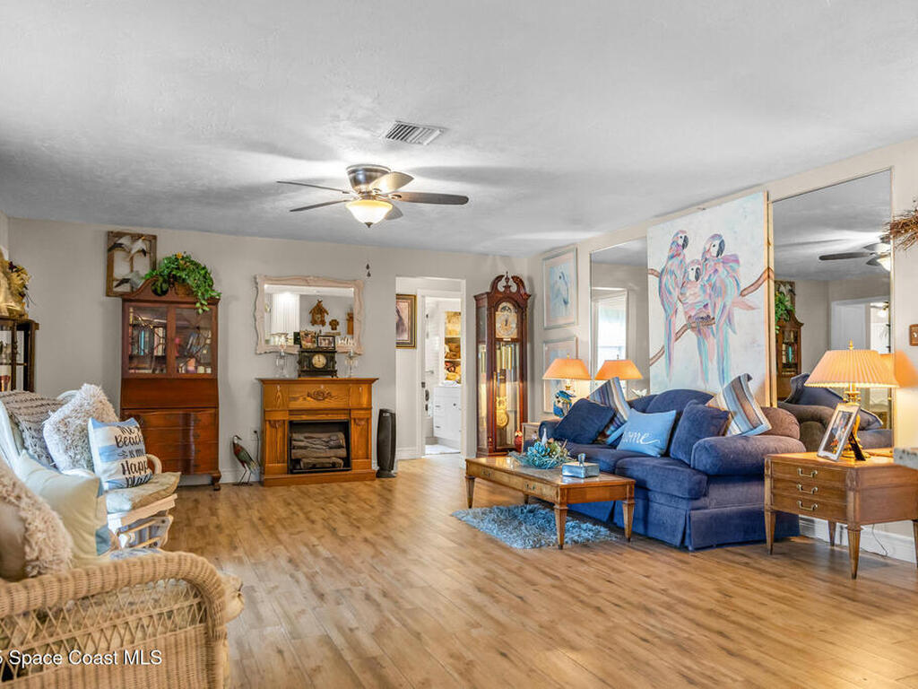 125 Florida Boulevard, Merritt Island, FL 32953