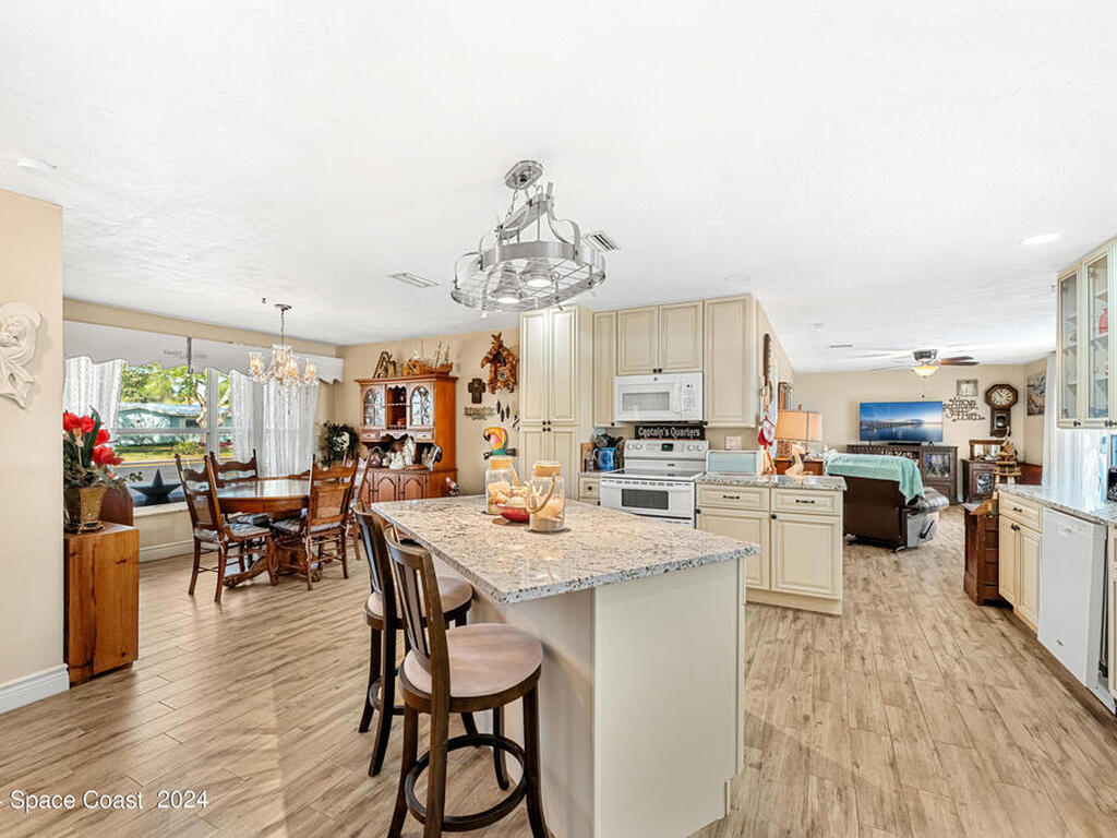 125 Florida Boulevard, Merritt Island, FL 32953