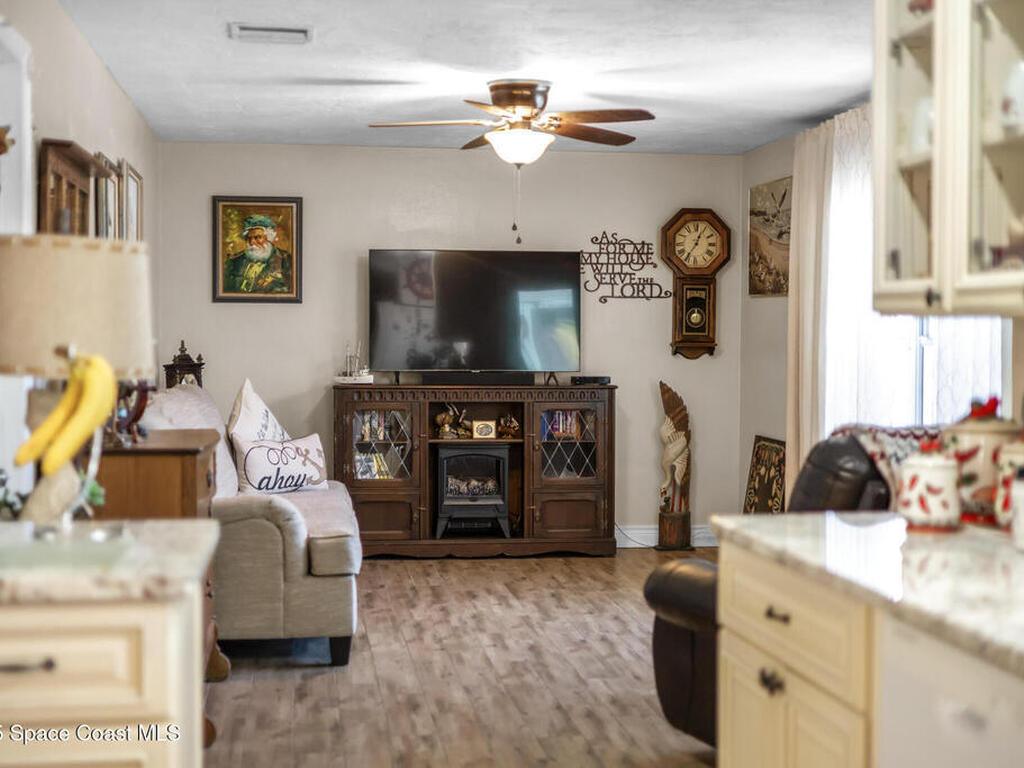 125 Florida Boulevard, Merritt Island, FL 32953