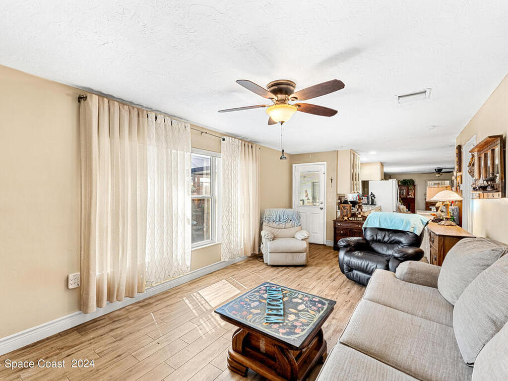 125 Florida Boulevard, Merritt Island, FL 32953