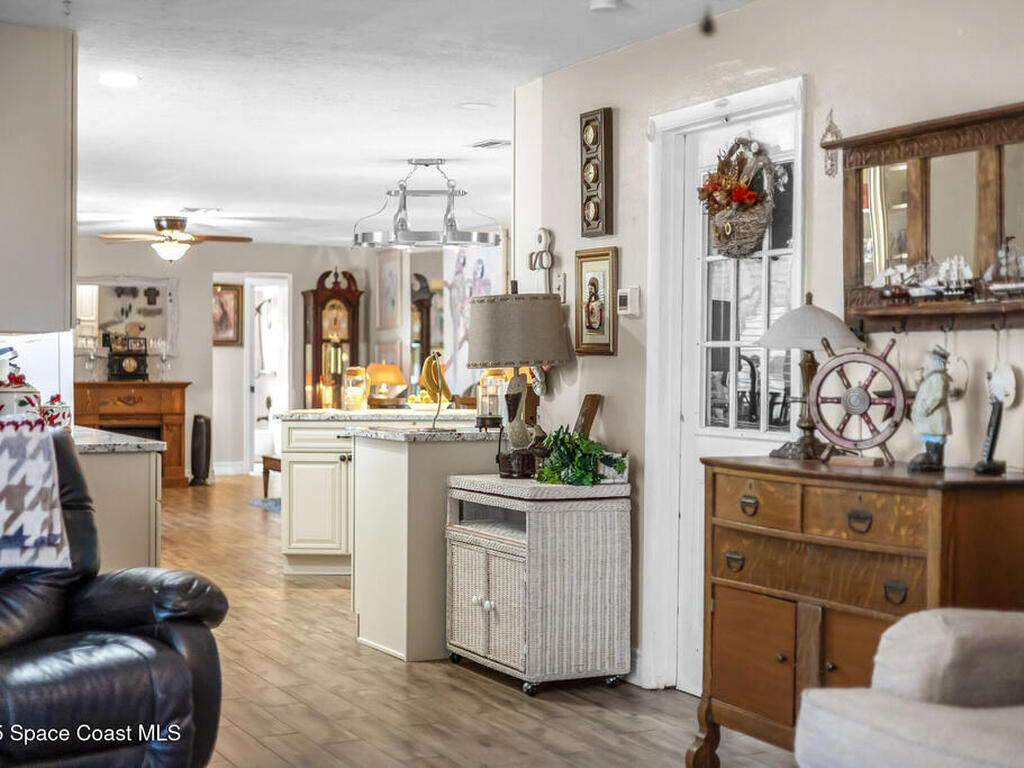 125 Florida Boulevard, Merritt Island, FL 32953