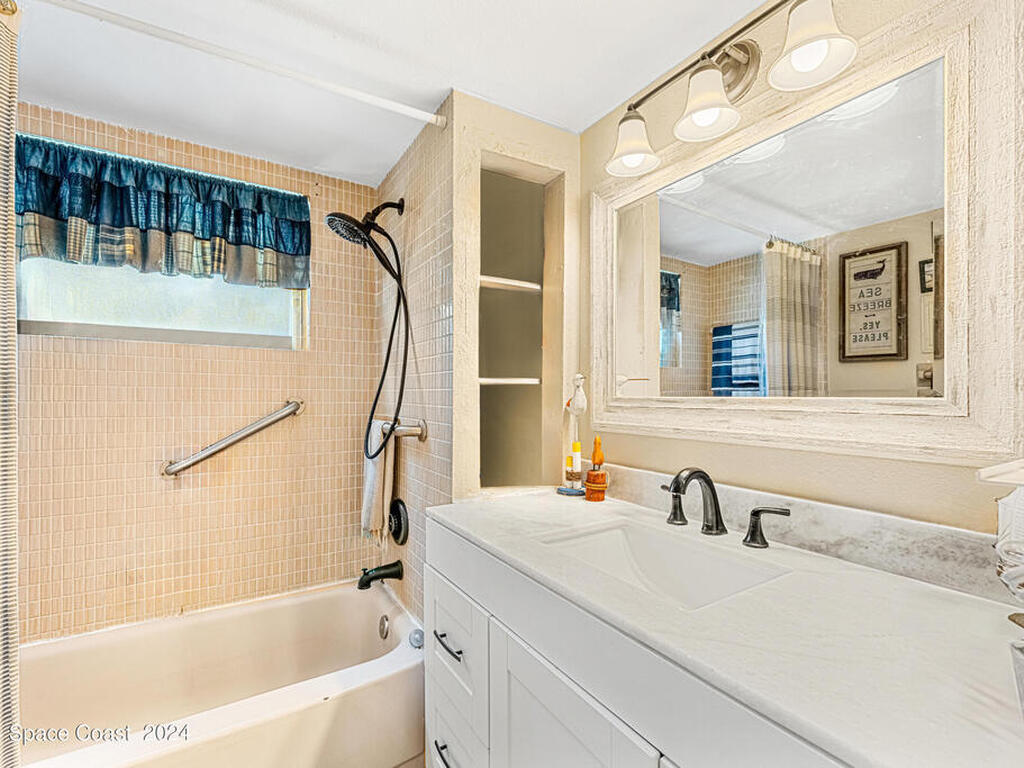 125 Florida Boulevard, Merritt Island, FL 32953