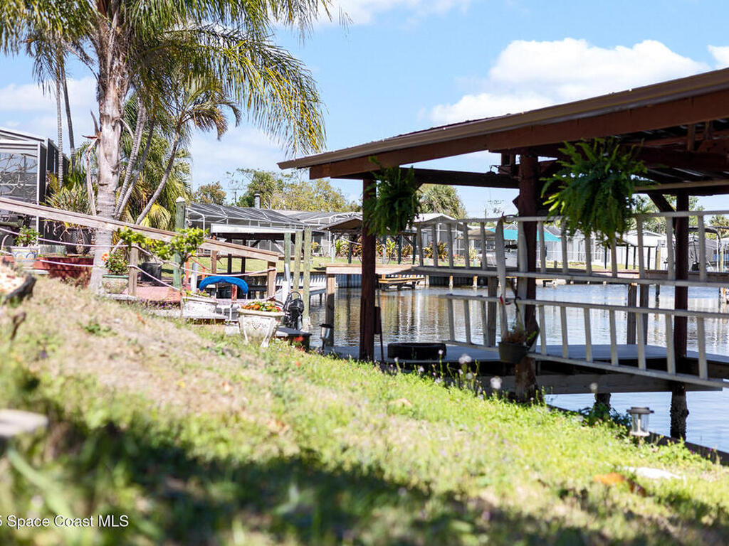 125 Florida Boulevard, Merritt Island, FL 32953