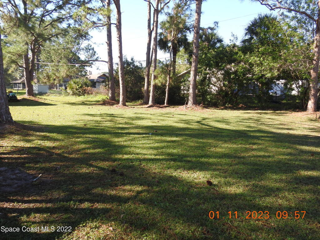 484 Bridgeport Avenue, Palm Bay, FL 32907