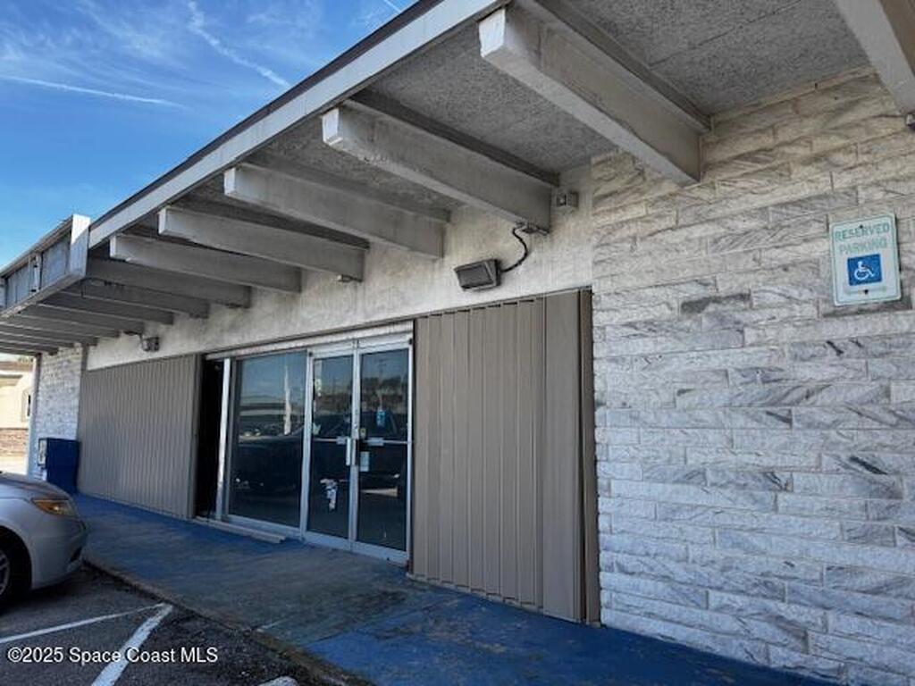 215 5th Avenue, Indialantic, FL 32903