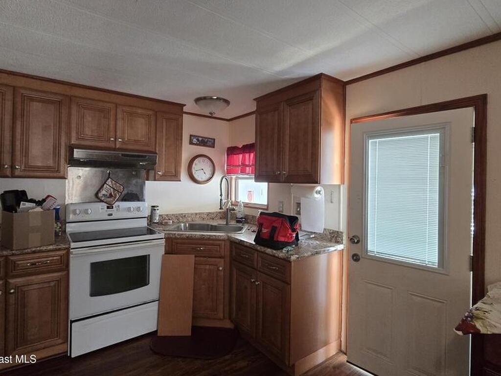 861 Pecan Circle, Barefoot Bay, FL 32976