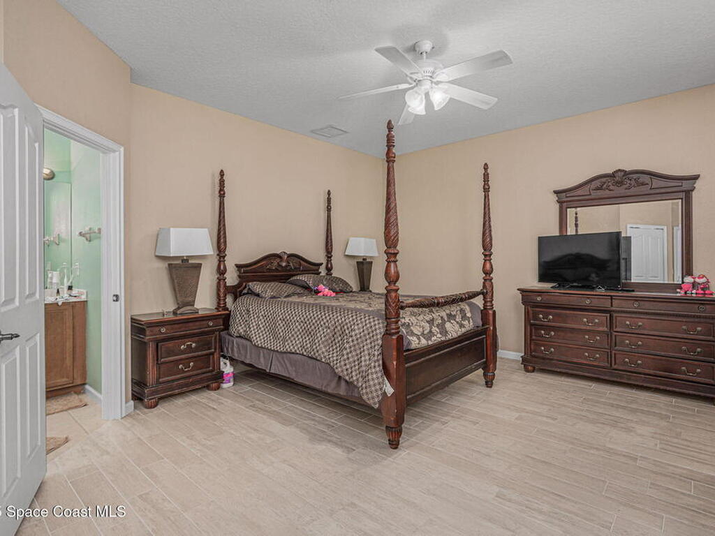 504 Sebastian Crossings Boulevard, Sebastian, FL 32958