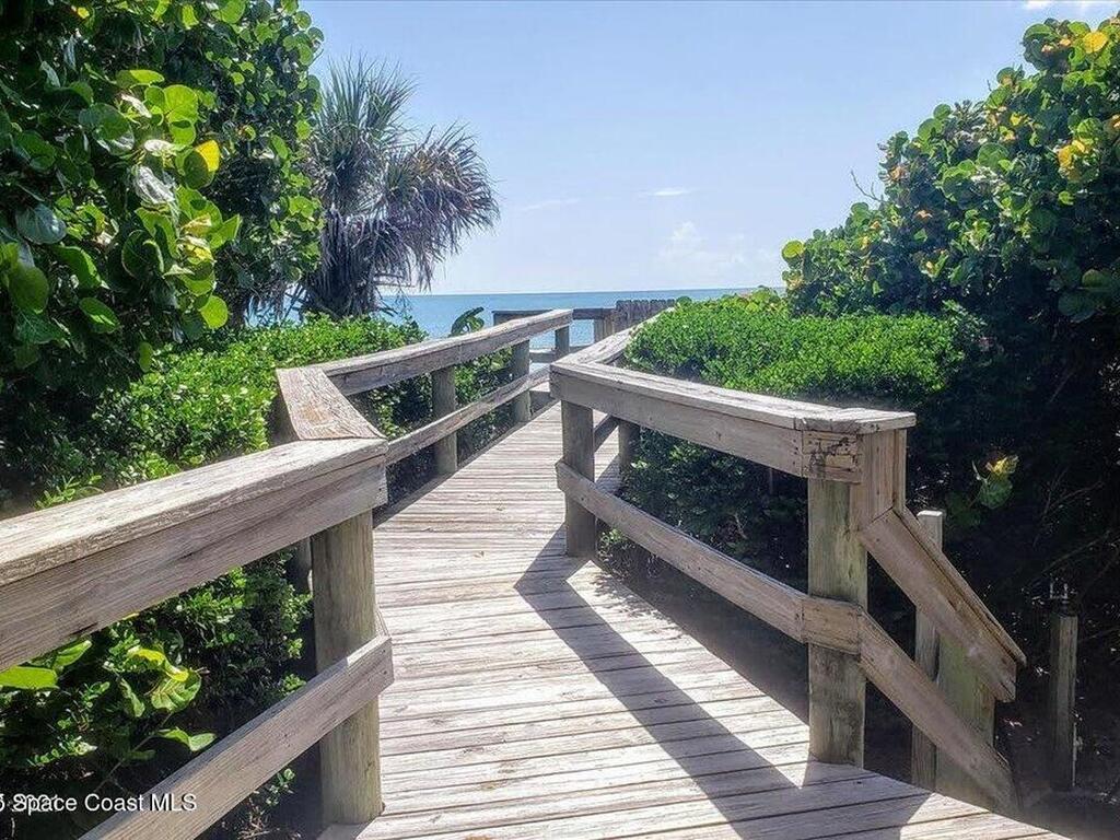 222 Glengarry Avenue, Melbourne Beach, FL 32951