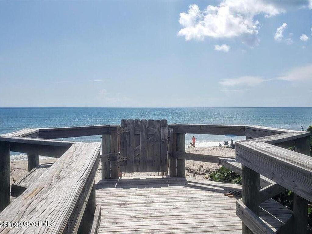 222 Glengarry Avenue, Melbourne Beach, FL 32951