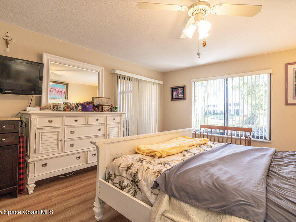 5740 Marina Drive, Sebastian, FL 32958