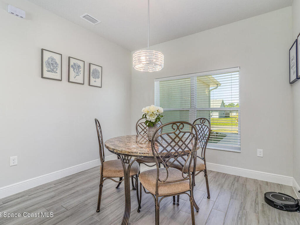 431 Bridgeport Avenue, Palm Bay, FL 32907