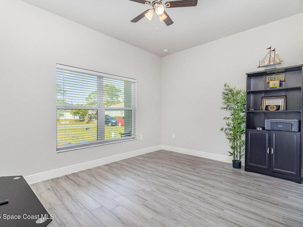 431 Bridgeport Avenue, Palm Bay, FL 32907