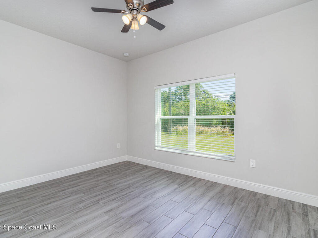 431 Bridgeport Avenue, Palm Bay, FL 32907