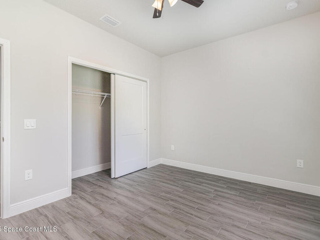 431 Bridgeport Avenue, Palm Bay, FL 32907