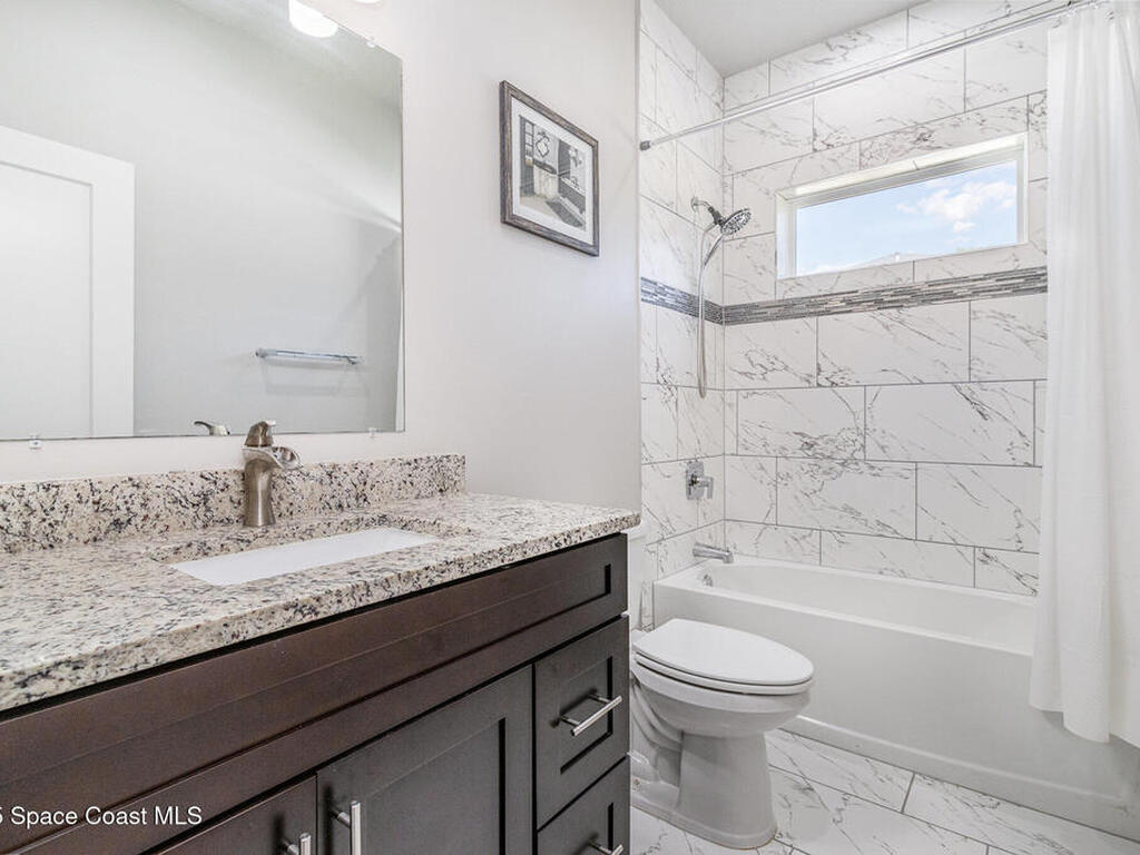 431 Bridgeport Avenue, Palm Bay, FL 32907
