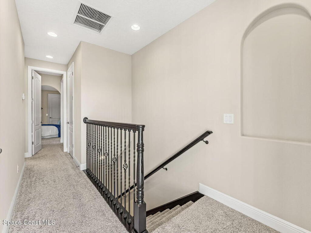6784 Vista Hermosa Drive, Melbourne, FL 32940