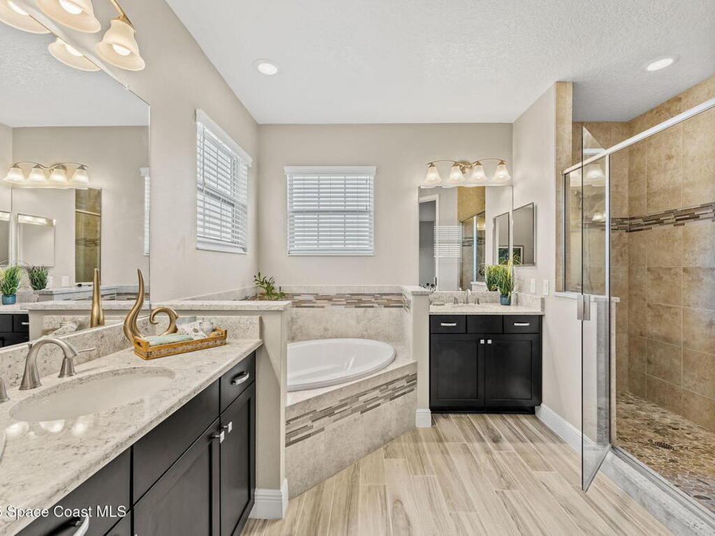 6784 Vista Hermosa Drive, Melbourne, FL 32940