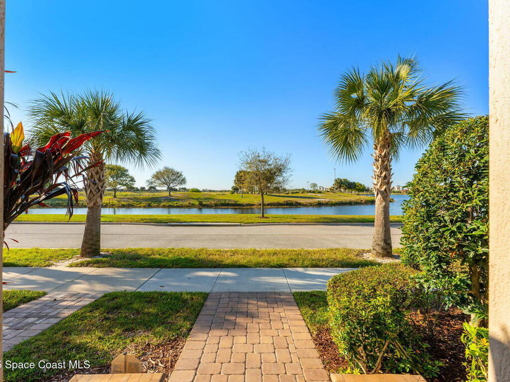 6784 Vista Hermosa Drive, Melbourne, FL 32940