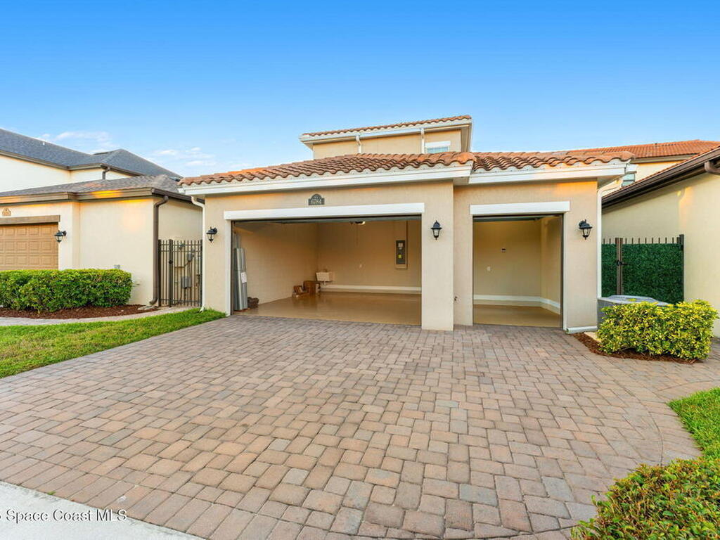 6784 Vista Hermosa Drive, Melbourne, FL 32940