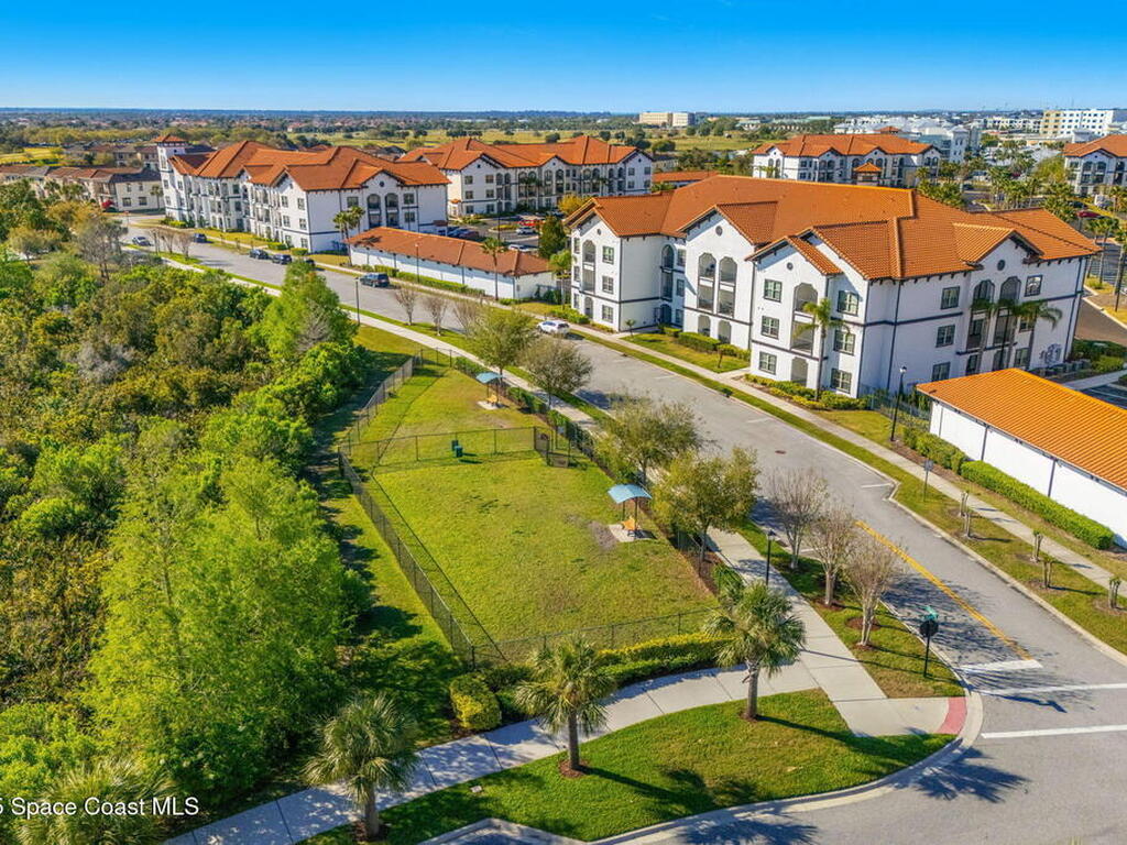6784 Vista Hermosa Drive, Melbourne, FL 32940