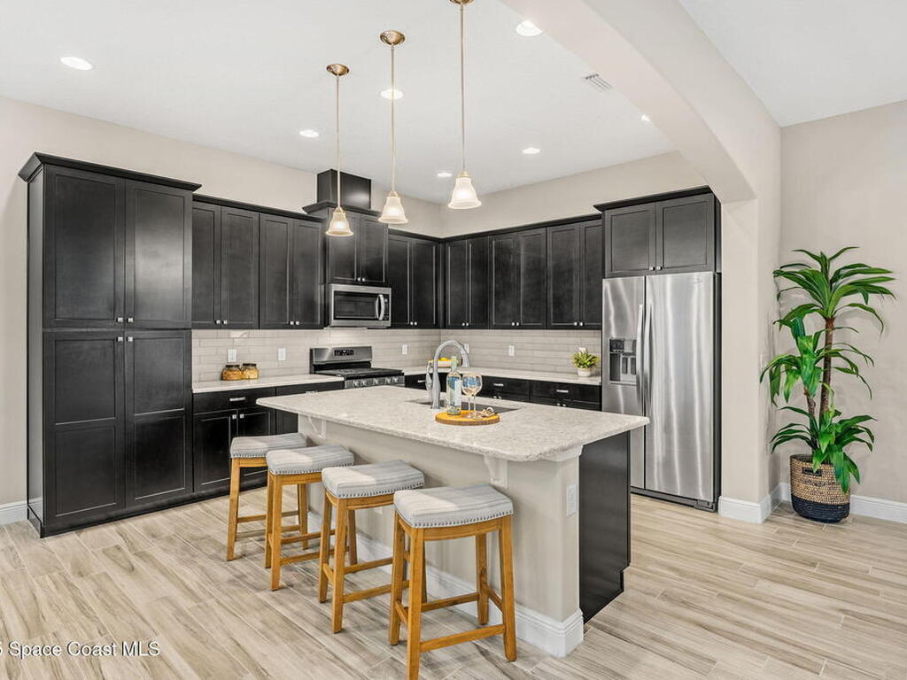 6784 Vista Hermosa Drive, Melbourne, FL 32940