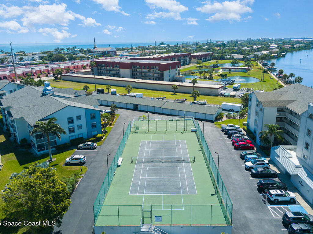 630 S Brevard Avenue, Cocoa Beach, FL 32931