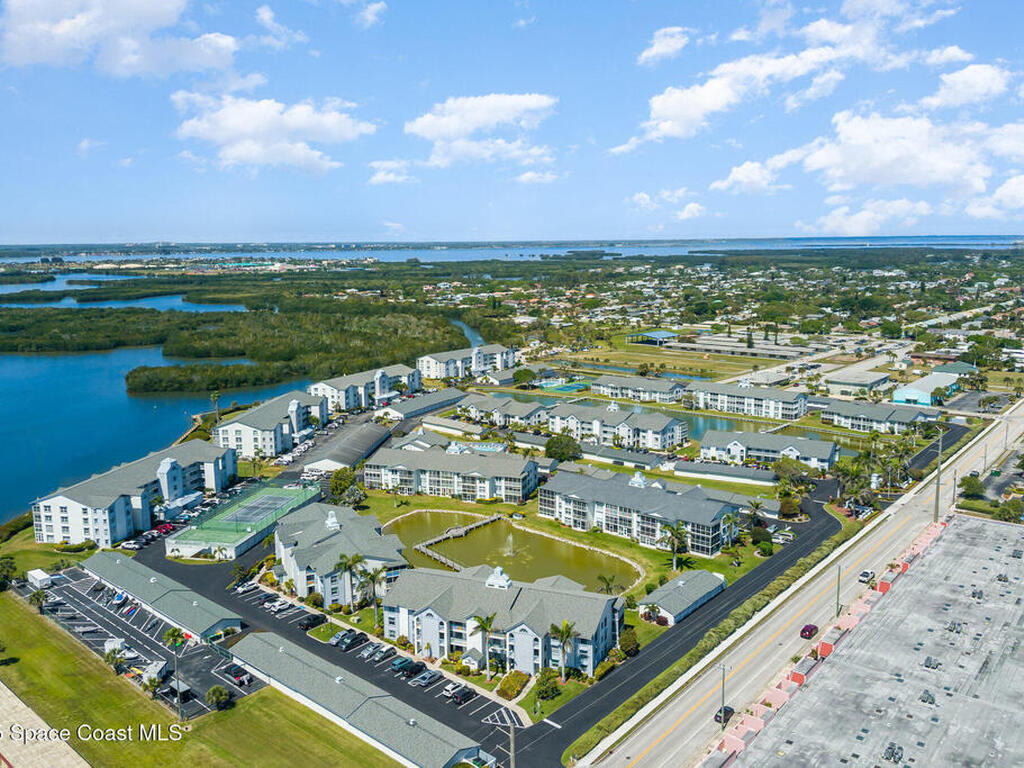 630 S Brevard Avenue, Cocoa Beach, FL 32931