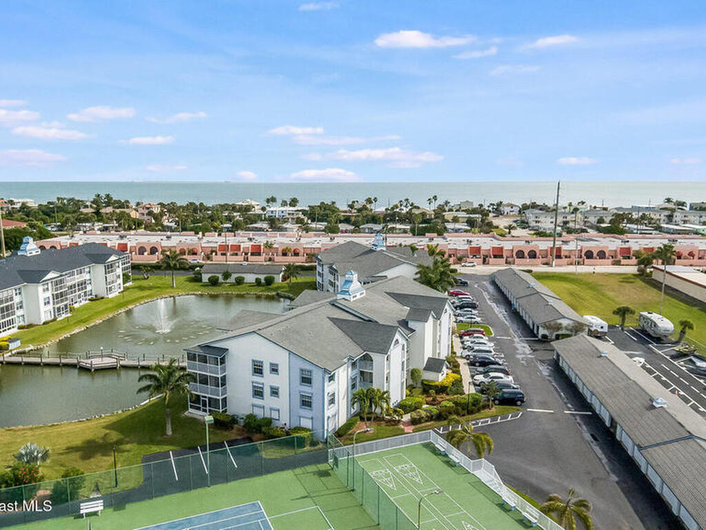 630 S Brevard Avenue, Cocoa Beach, FL 32931