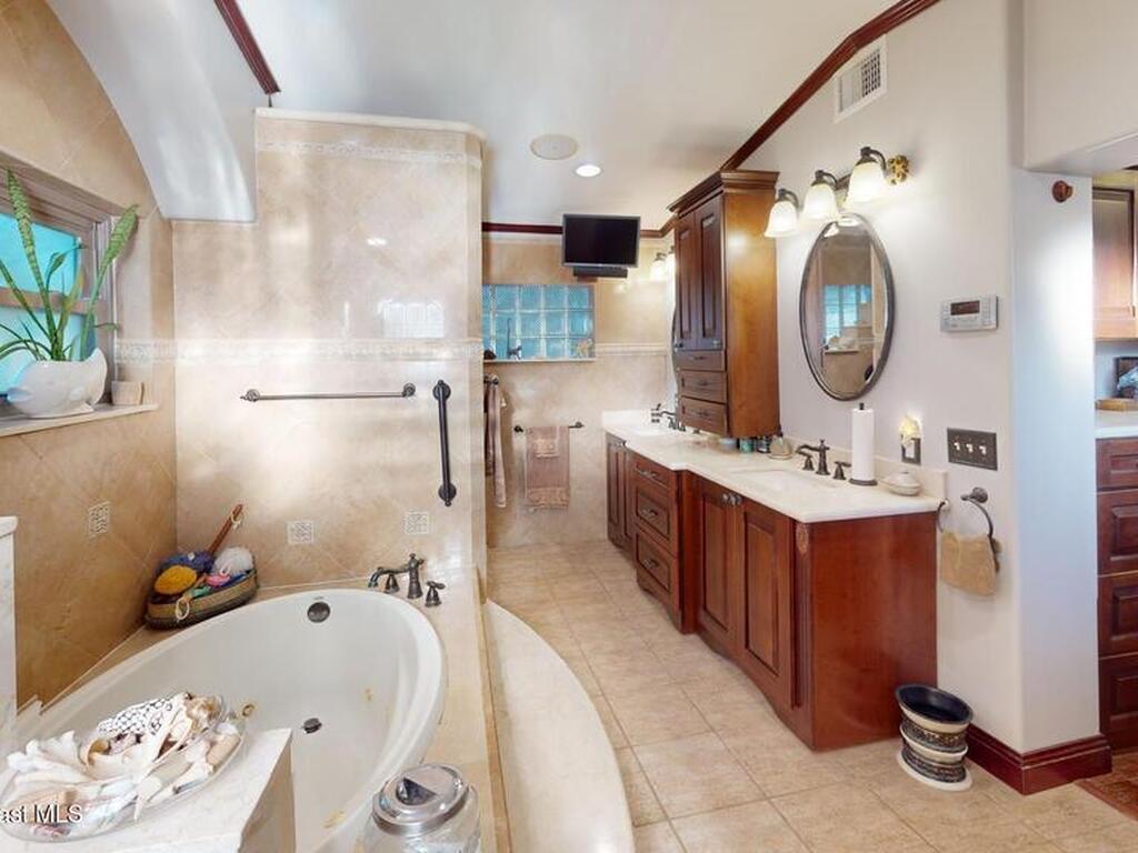 275 Bonita Drive, Merritt Island, FL 32952