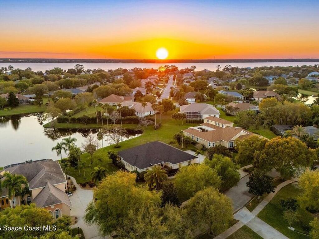 2942 Heritage Circle, Merritt Island, FL 32952