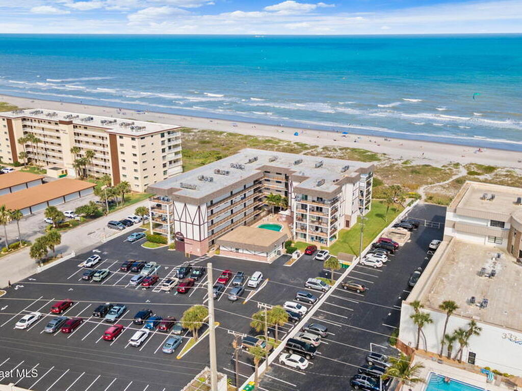 383 N Atlantic Avenue, Cocoa Beach, FL 32931