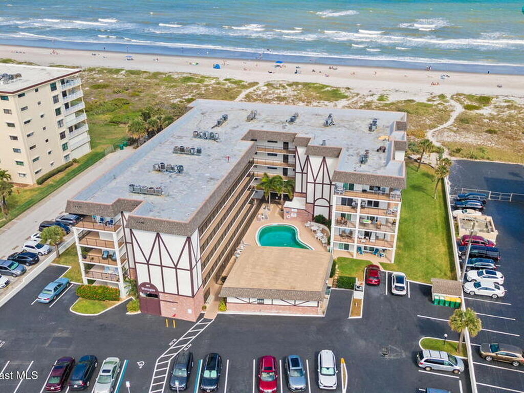 383 N Atlantic Avenue, Cocoa Beach, FL 32931