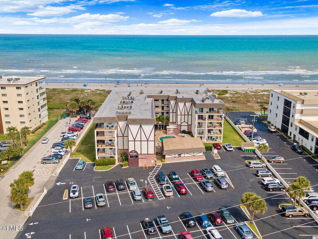 383 N Atlantic Avenue, Cocoa Beach, FL 32931