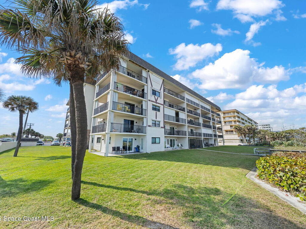 383 N Atlantic Avenue, Cocoa Beach, FL 32931