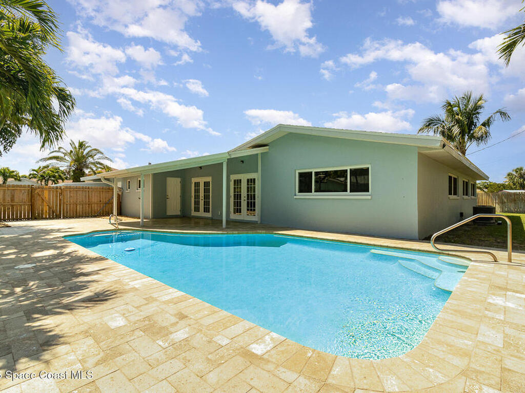 402 Coral Avenue, Melbourne Beach, FL 32951