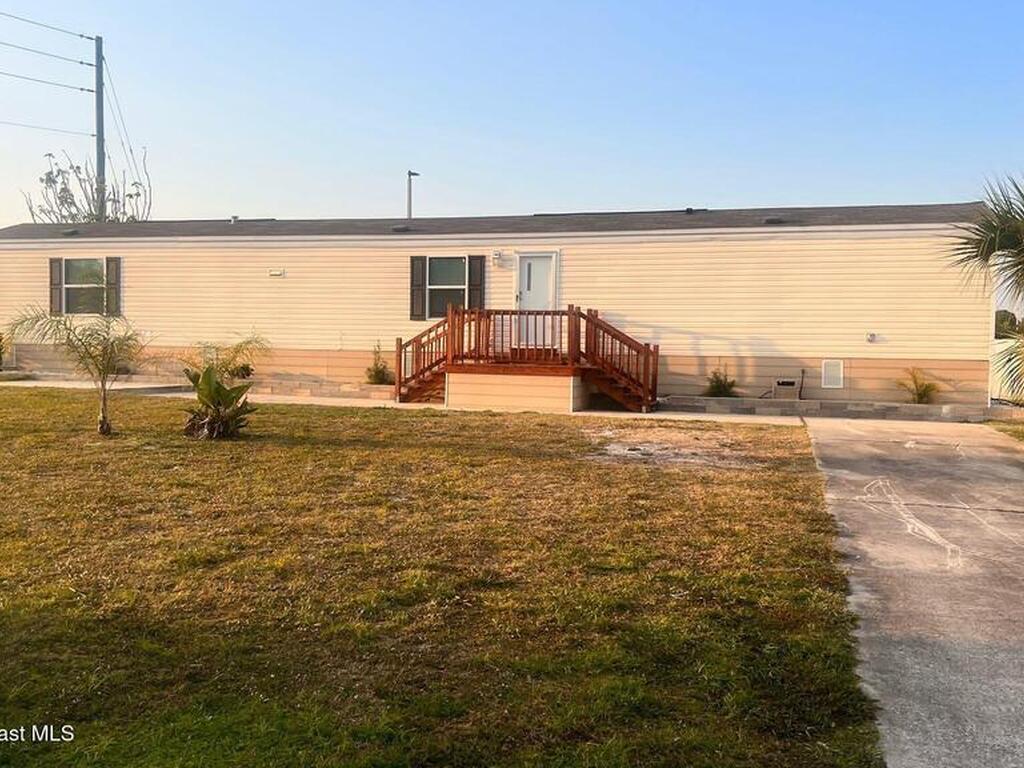 2501 Amberly Road, Palm Bay, FL 32905