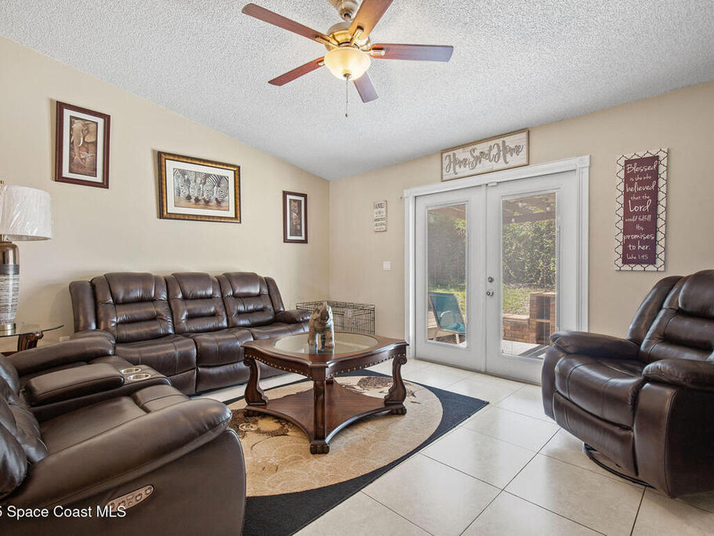 2977 Sebastian Lane, Melbourne, FL 32935