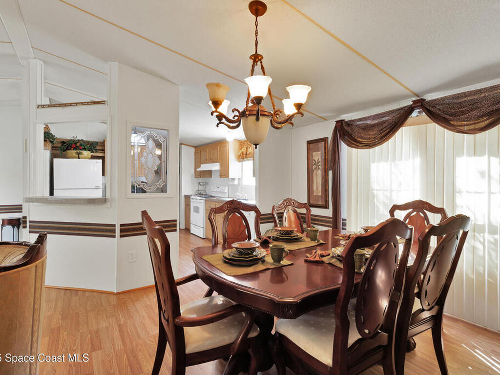 164 S Elm Street, Fellsmere, FL 32948