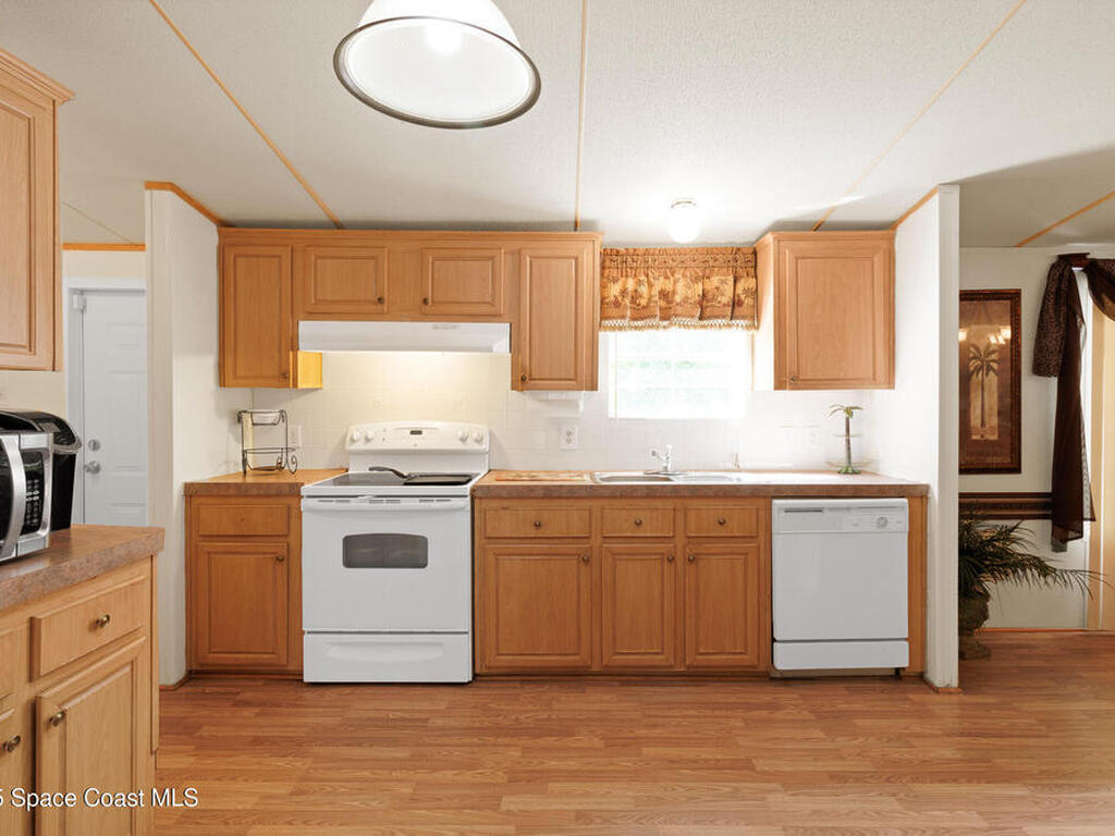 164 S Elm Street, Fellsmere, FL 32948