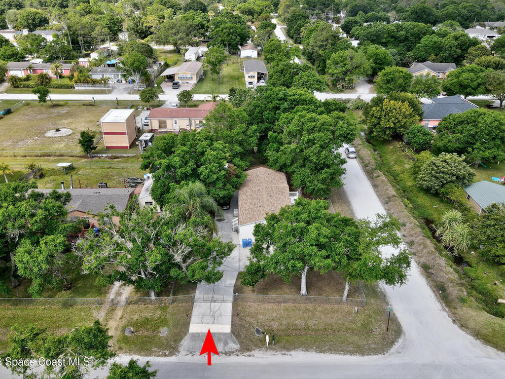 164 S Elm Street, Fellsmere, FL 32948