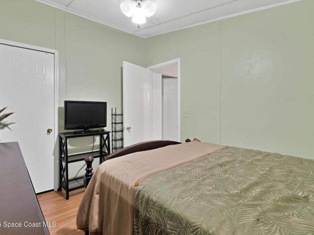 164 S Elm Street, Fellsmere, FL 32948