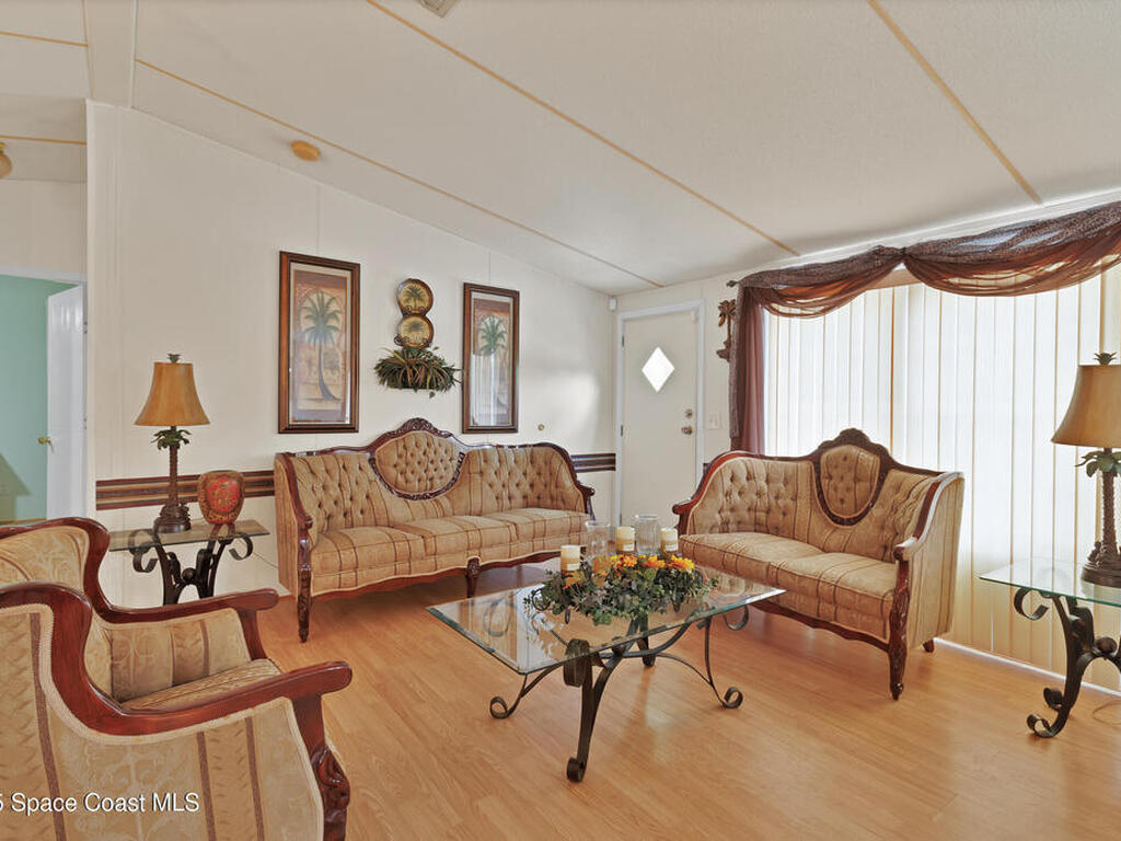 164 S Elm Street, Fellsmere, FL 32948