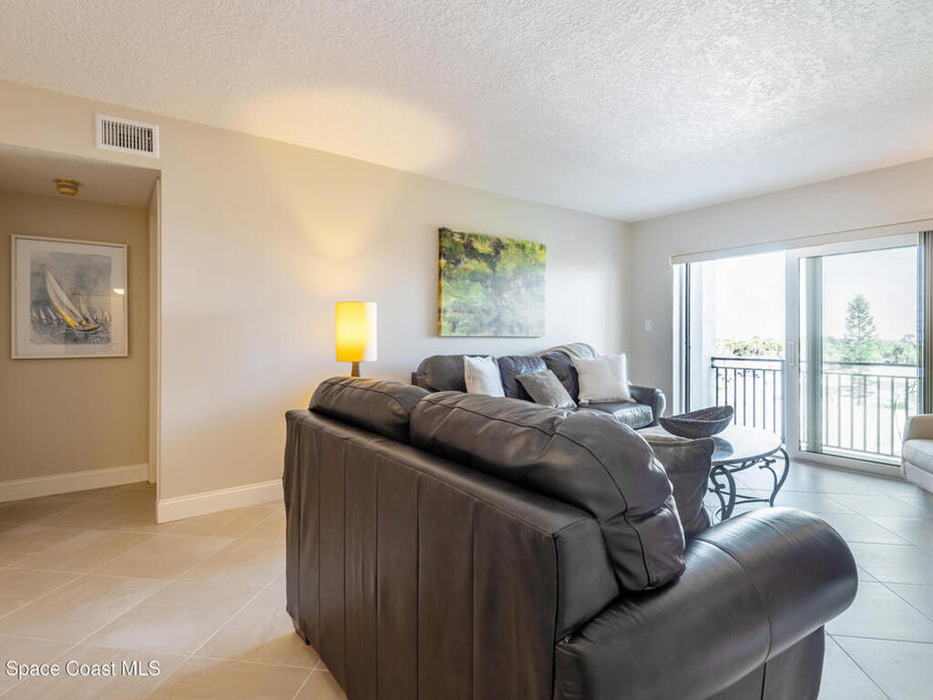 2090 N Atlantic Avenue, Cocoa Beach, FL 32931