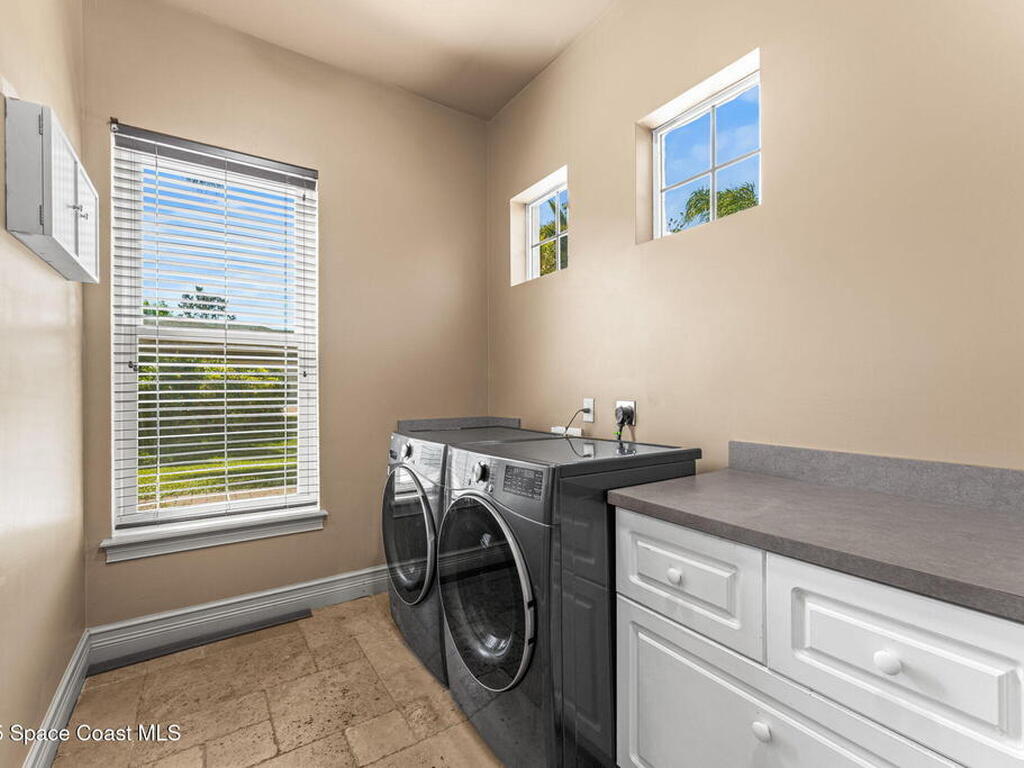 5137 Royal Paddock Way, Merritt Island, FL 32953