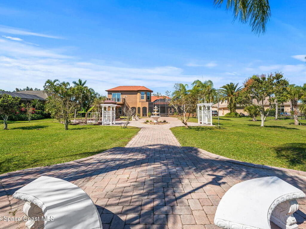5137 Royal Paddock Way, Merritt Island, FL 32953