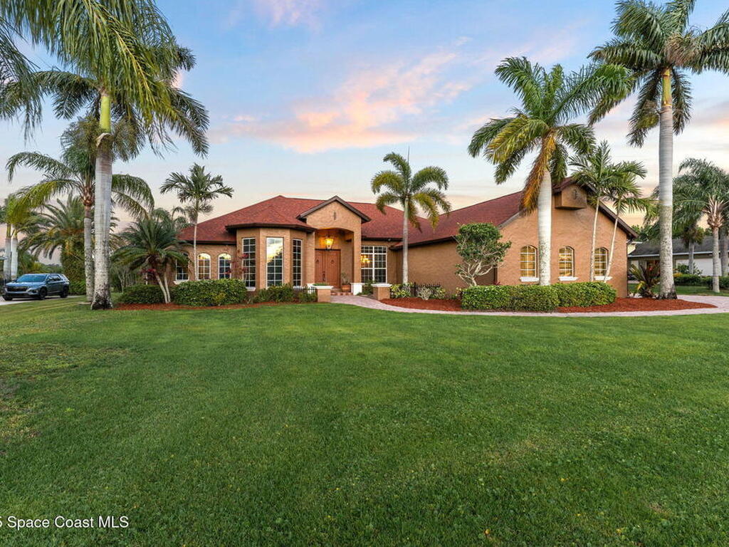 5137 Royal Paddock Way, Merritt Island, FL 32953
