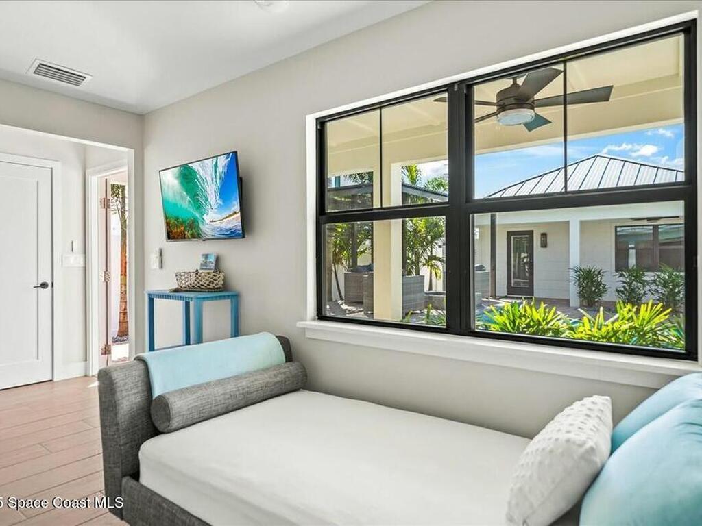 2021 S Orlando Avenue, Cocoa Beach, FL 32931