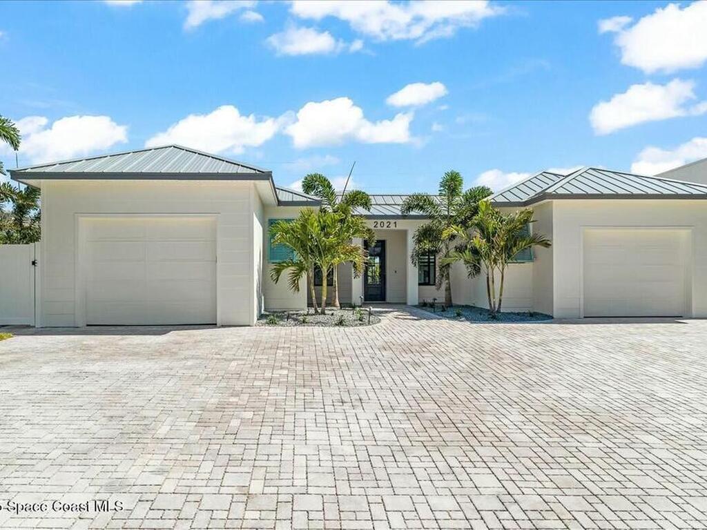 2021 S Orlando Avenue, Cocoa Beach, FL 32931
